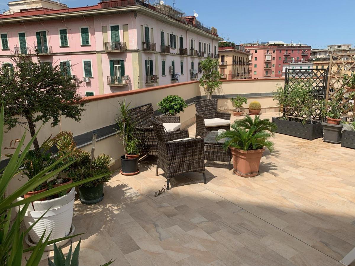 Tuanis Hotel Naples Exterior photo