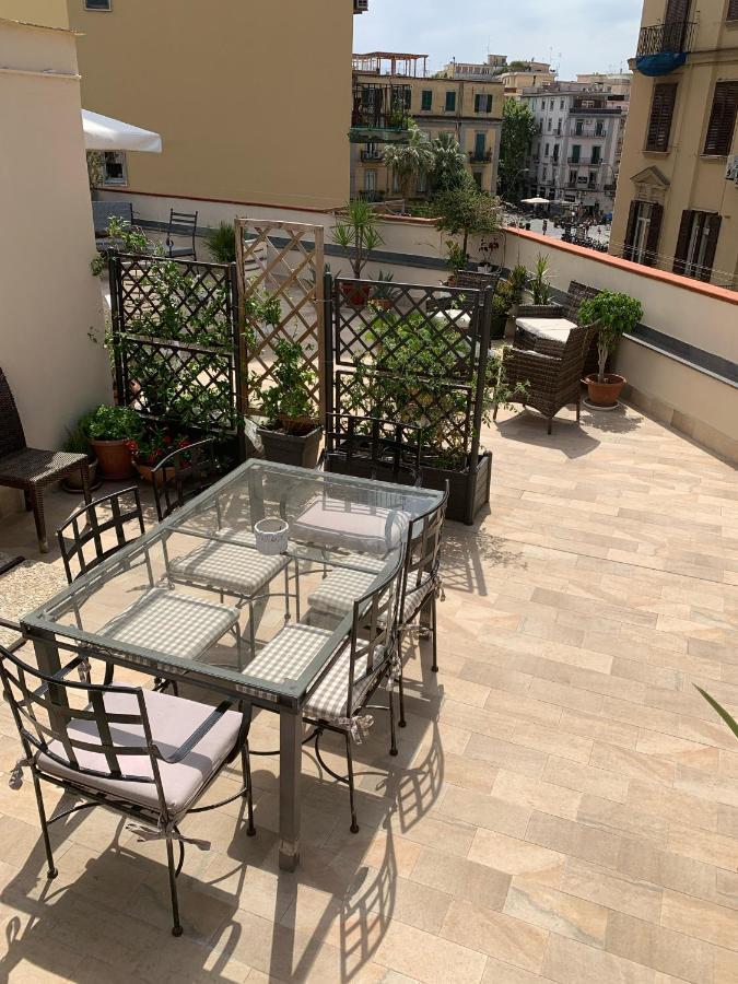 Tuanis Hotel Naples Exterior photo